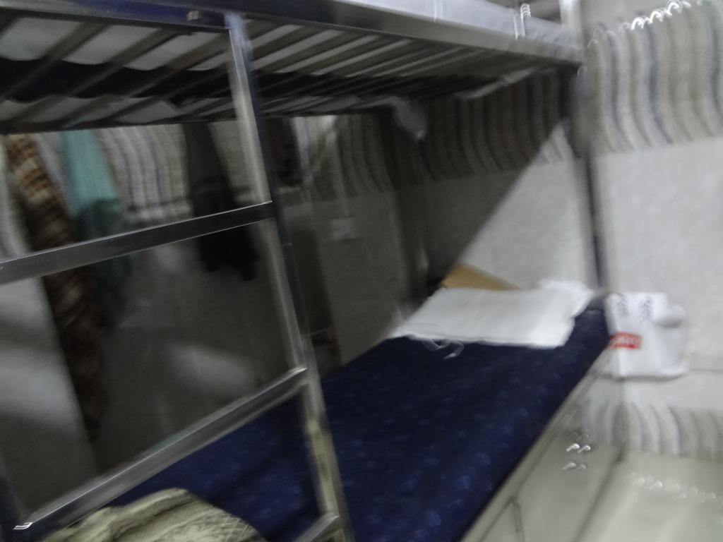 Aashiyana Dormitory - Mumbai — Photos 1
